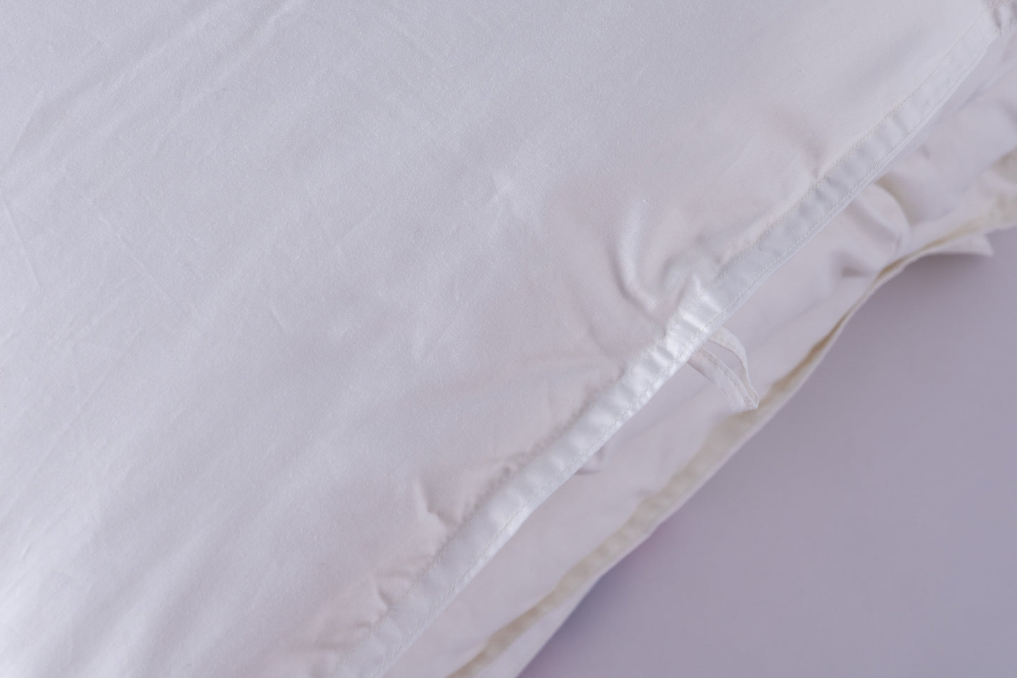 無地の羽毛合掛布団(コットン100%の80サテン生地使用・立体キルト仕様・グース93%・DP400)